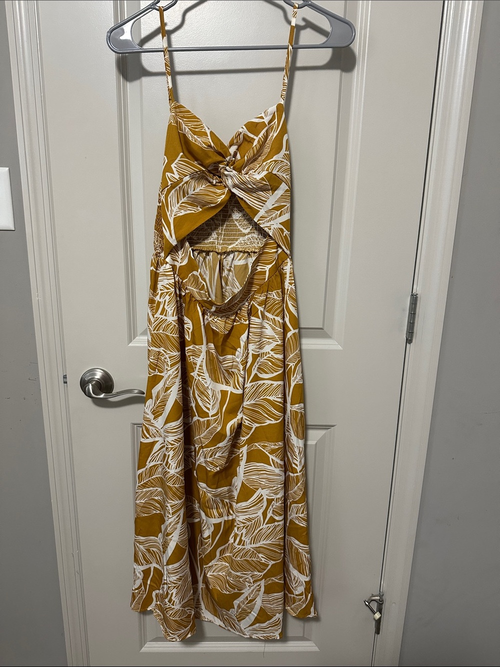 SHEIN Mustard Yellow & White Leaf Print Maxi Dress